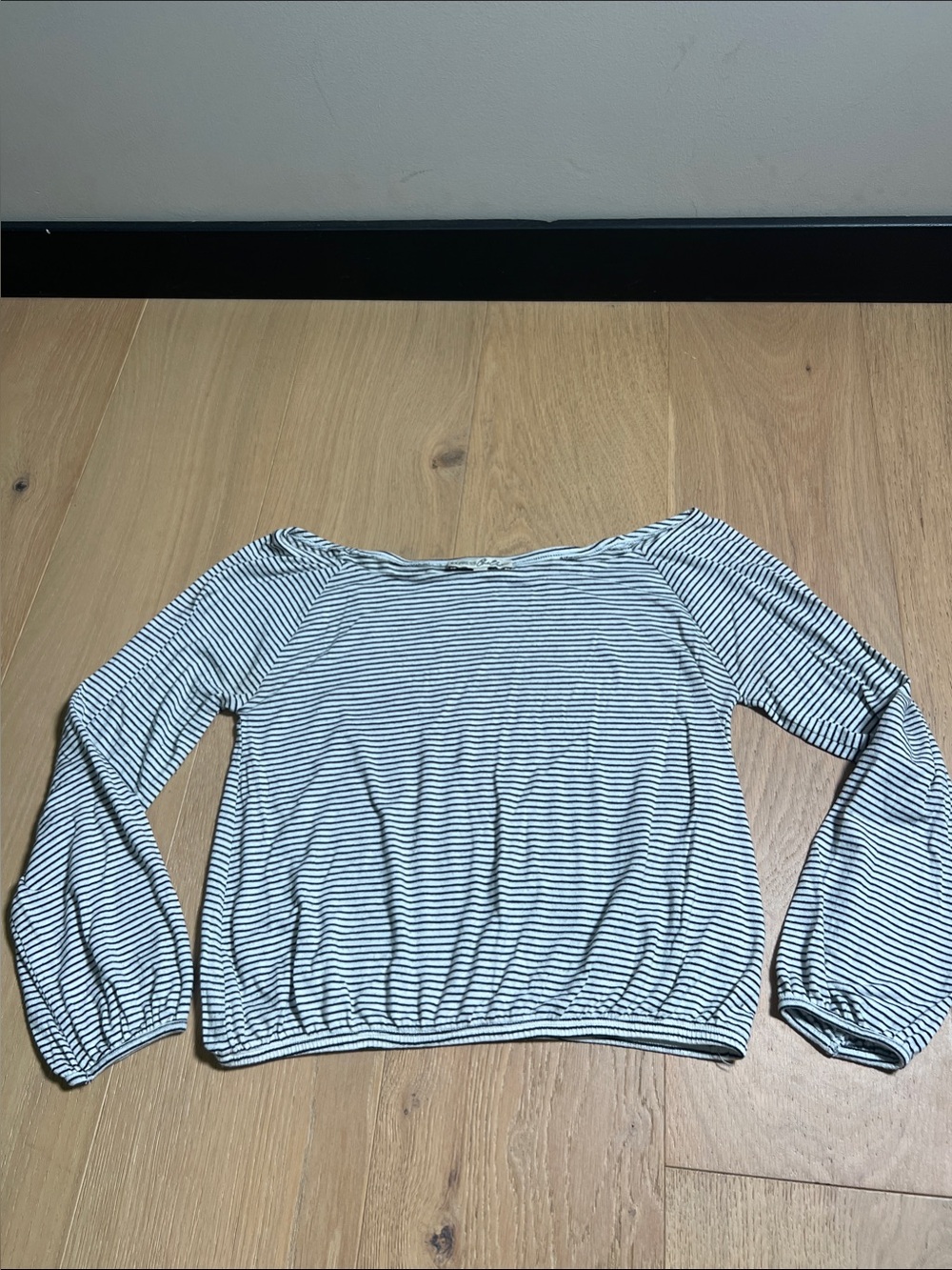 Express Striped Off-Shoulder Long Sleeve Top - Black & White